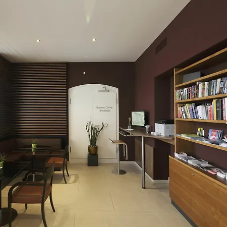 Walhalla Hotell 2*